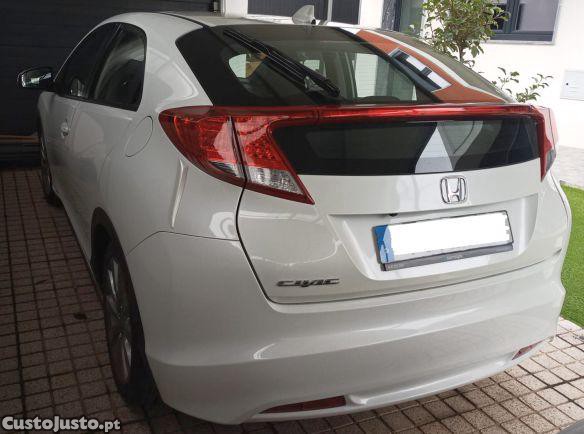 Honda Civic 5P 1.6 I-Dtec — fotografia 5