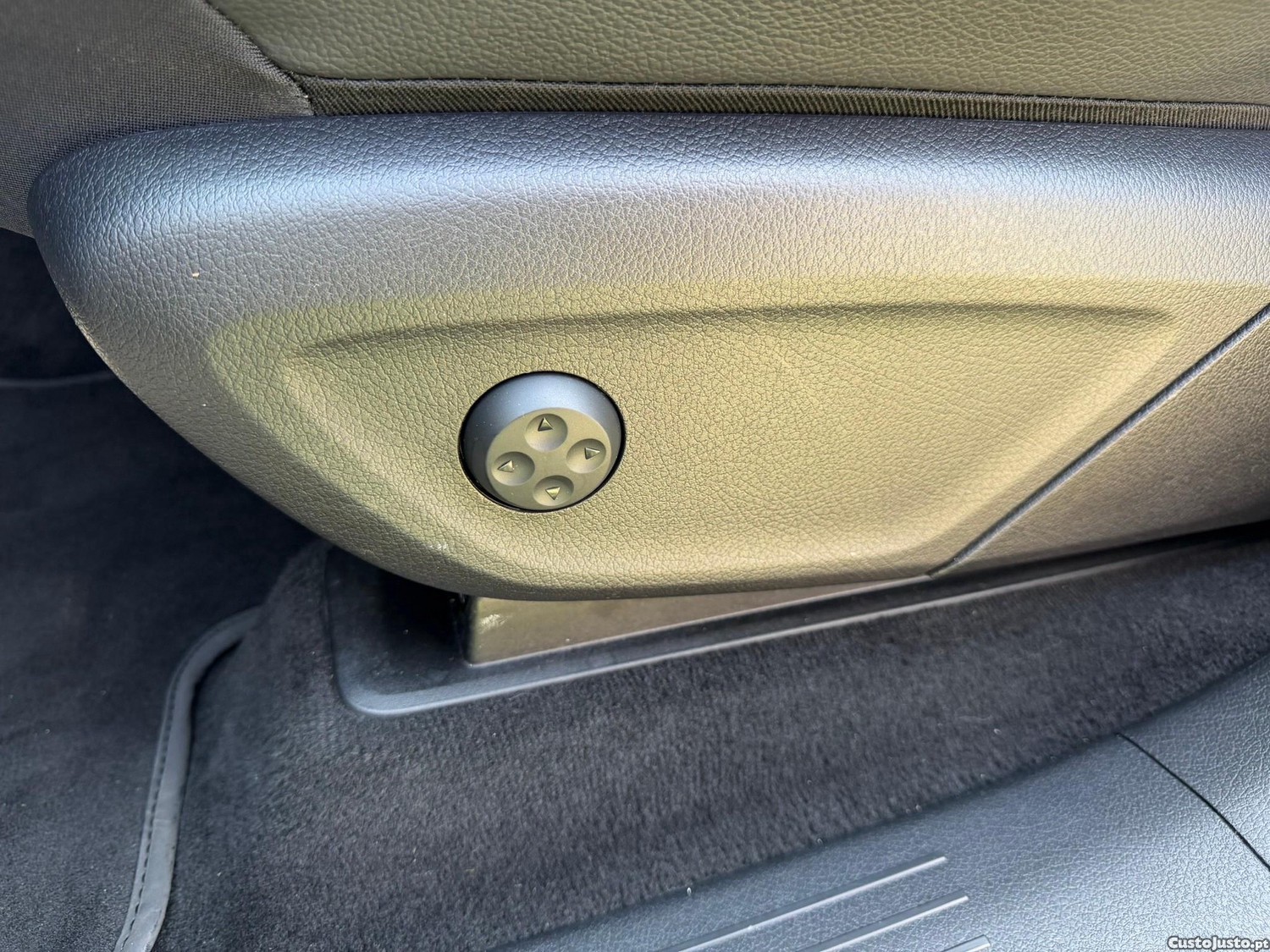 Mercedes-Benz GLE 350 de 4Matic — fotografia 12