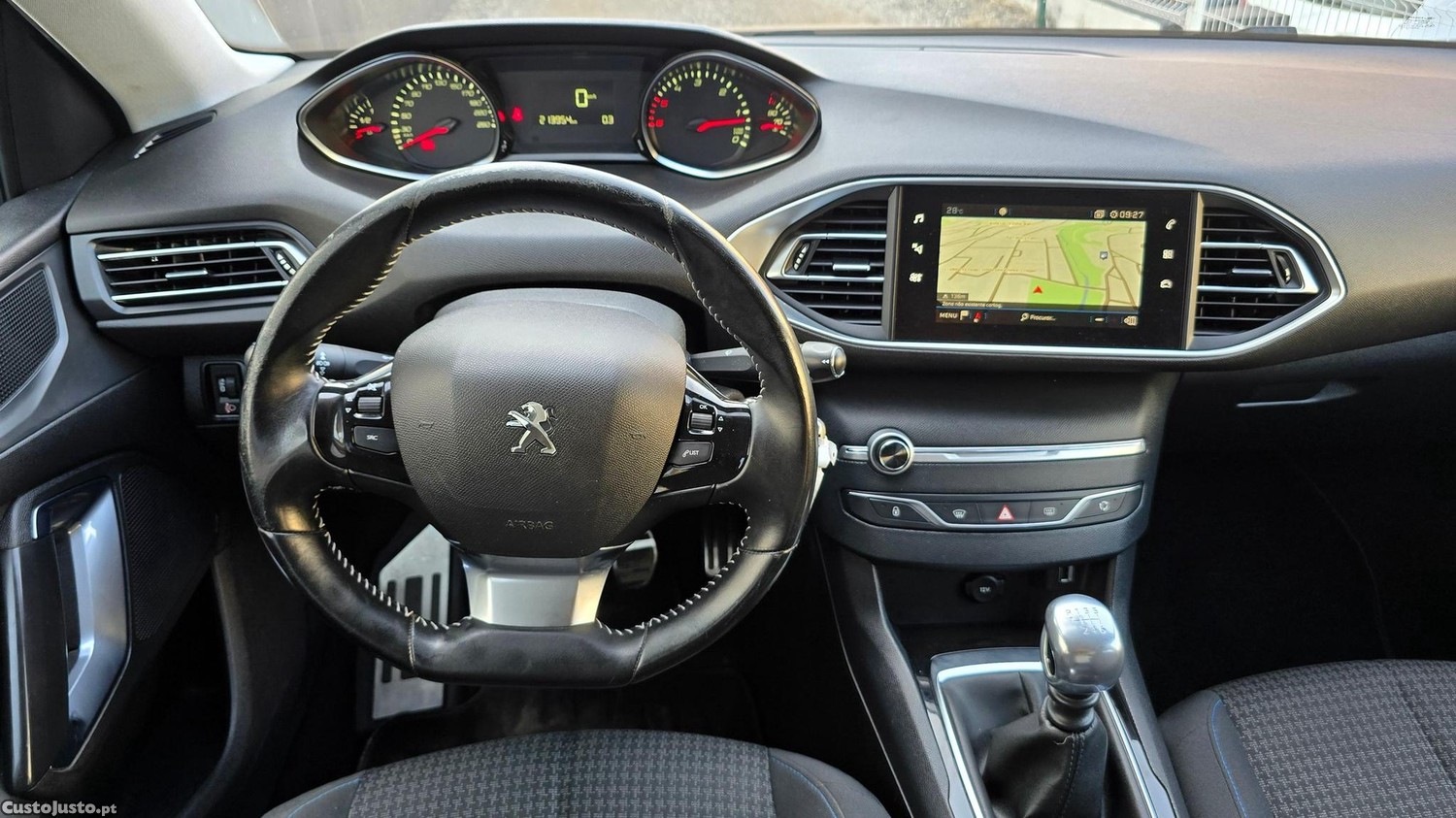 Peugeot 308 SW 1.5 BlueHDi Style — fotografia 18