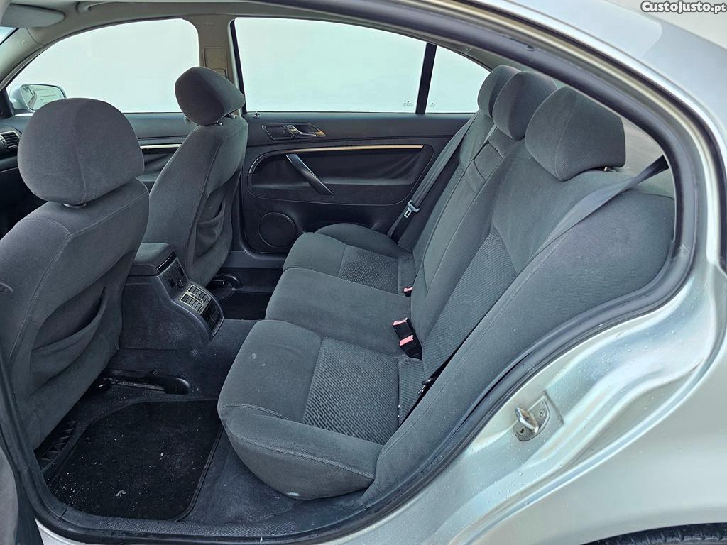 Skoda Superb 1.9Tdi PD 130cv 07/2004 — fotografia 6