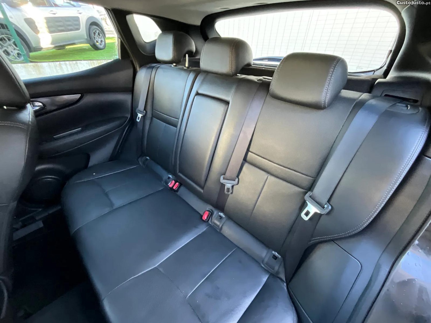 Nissan Qashqai — fotografia 2