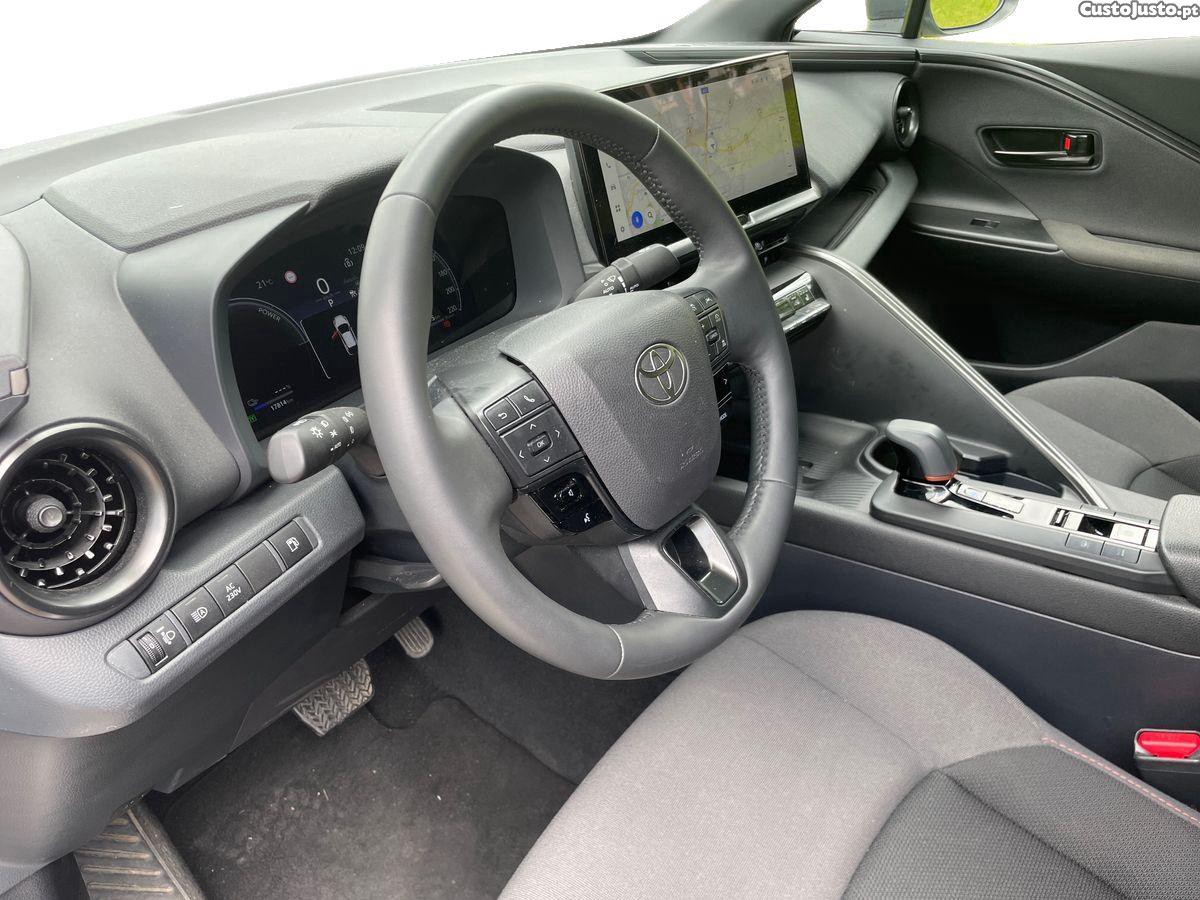 Toyota C-HR 2.0 HDF Plug-in Square Collection — fotografia 5