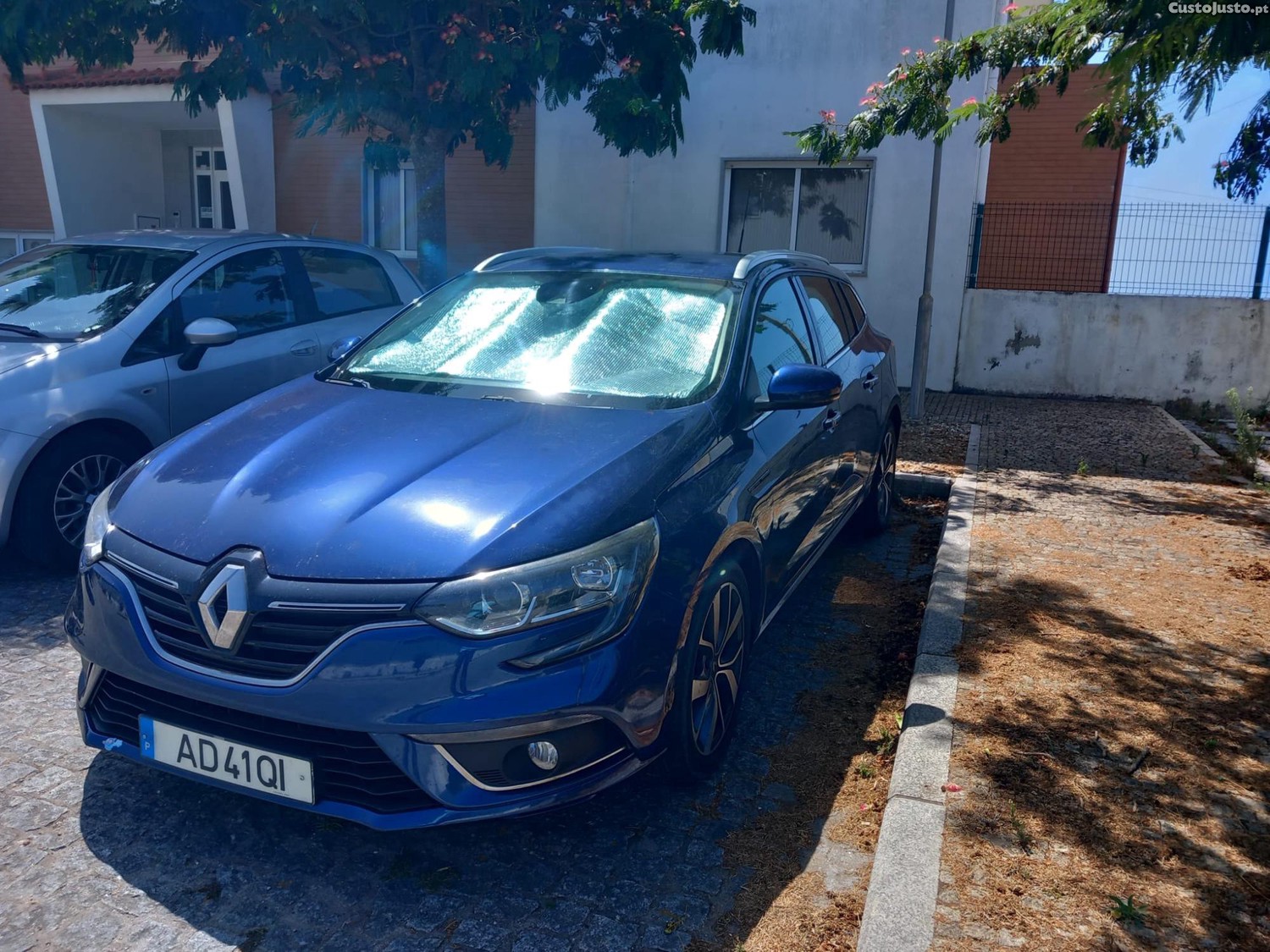 Renault Mégane Sporttourer — fotografia 10