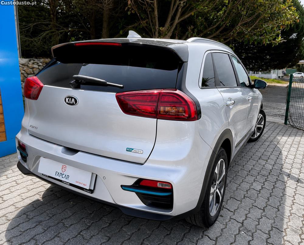 Kia e-Niro E-NIRO EV 64KWH TECH — fotografia 14