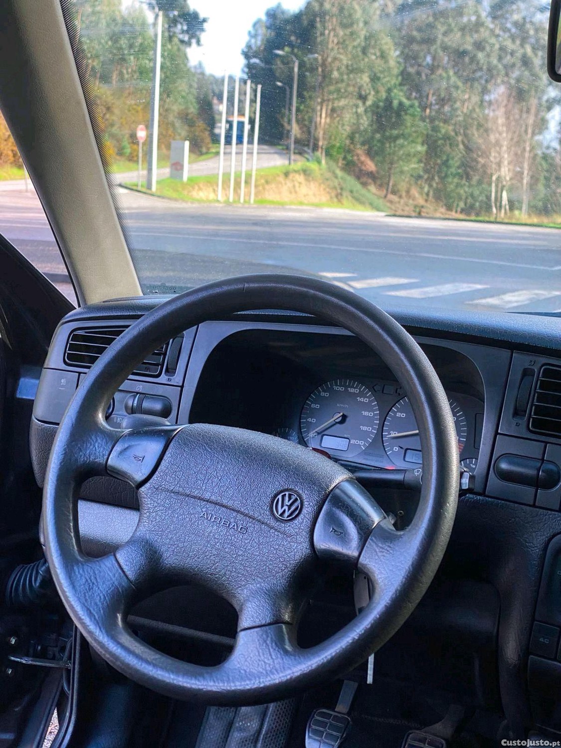 Volkswagen Golf 1.6GT — fotografia 4