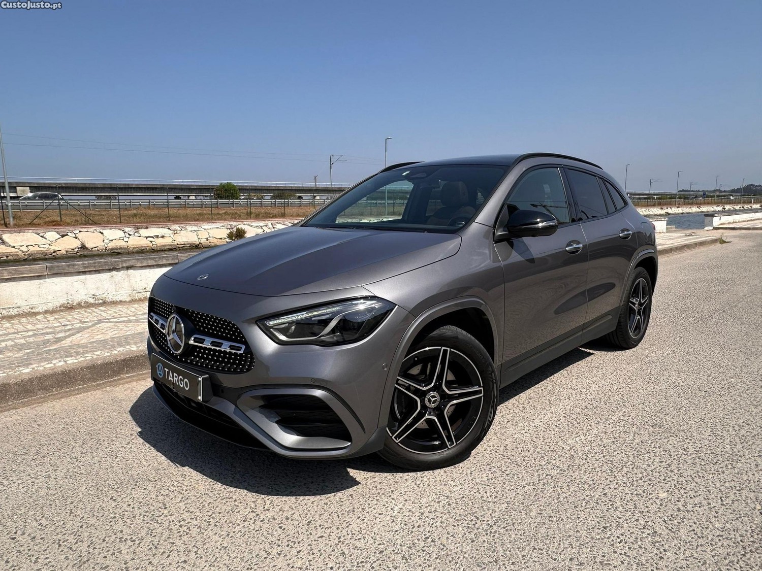 Mercedes-Benz GLA 250 e AMG Line — fotografia 14