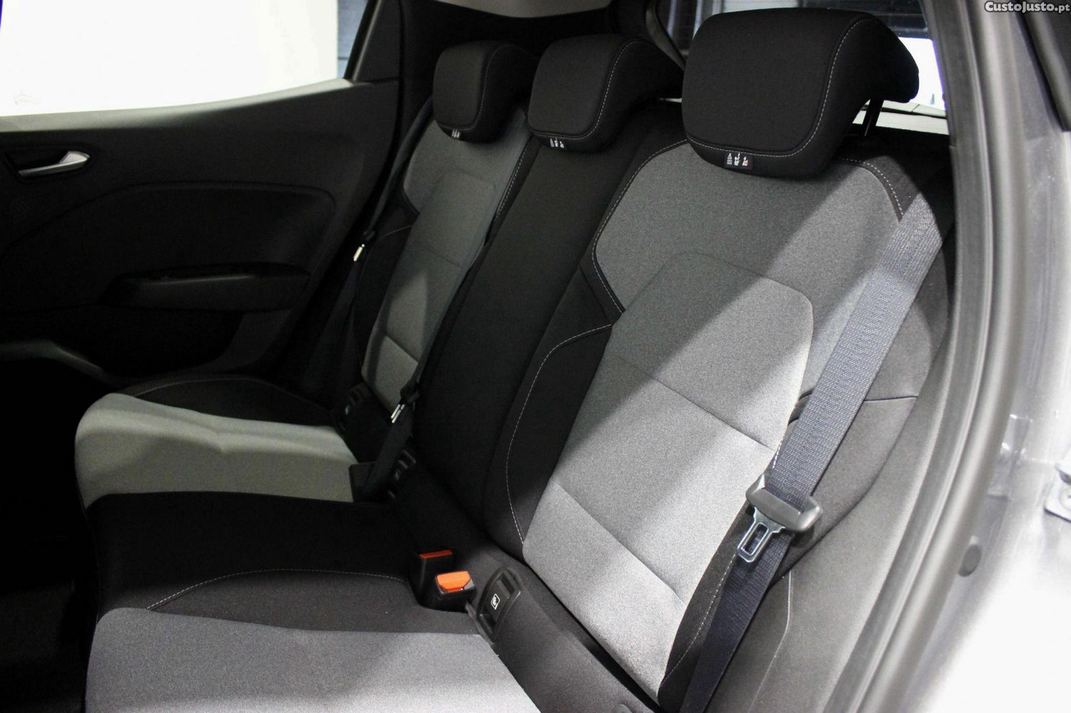 Renault Clio 1.0 TCe Evolution Bi-Fuel — fotografia 14