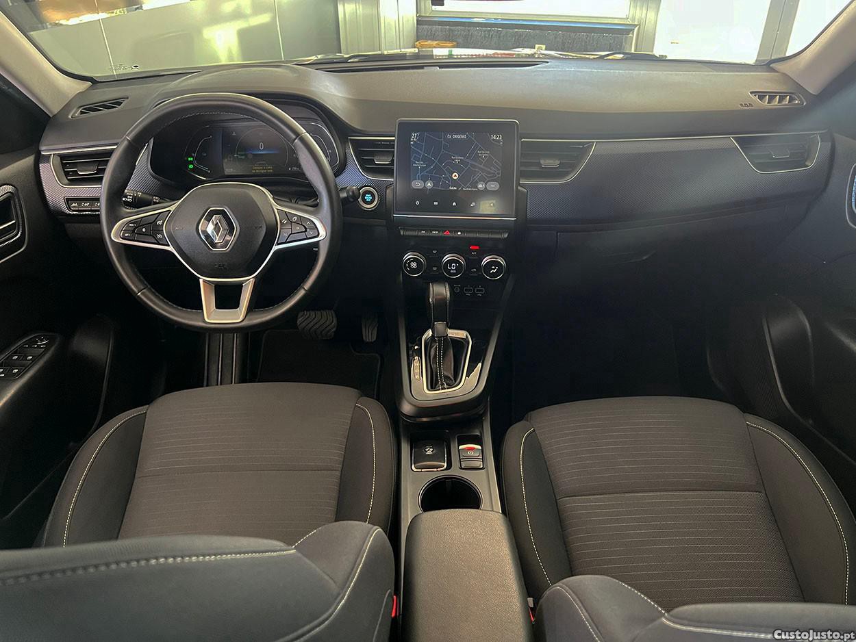Renault Arkana 1.6 E-Tech Business — fotografia 16