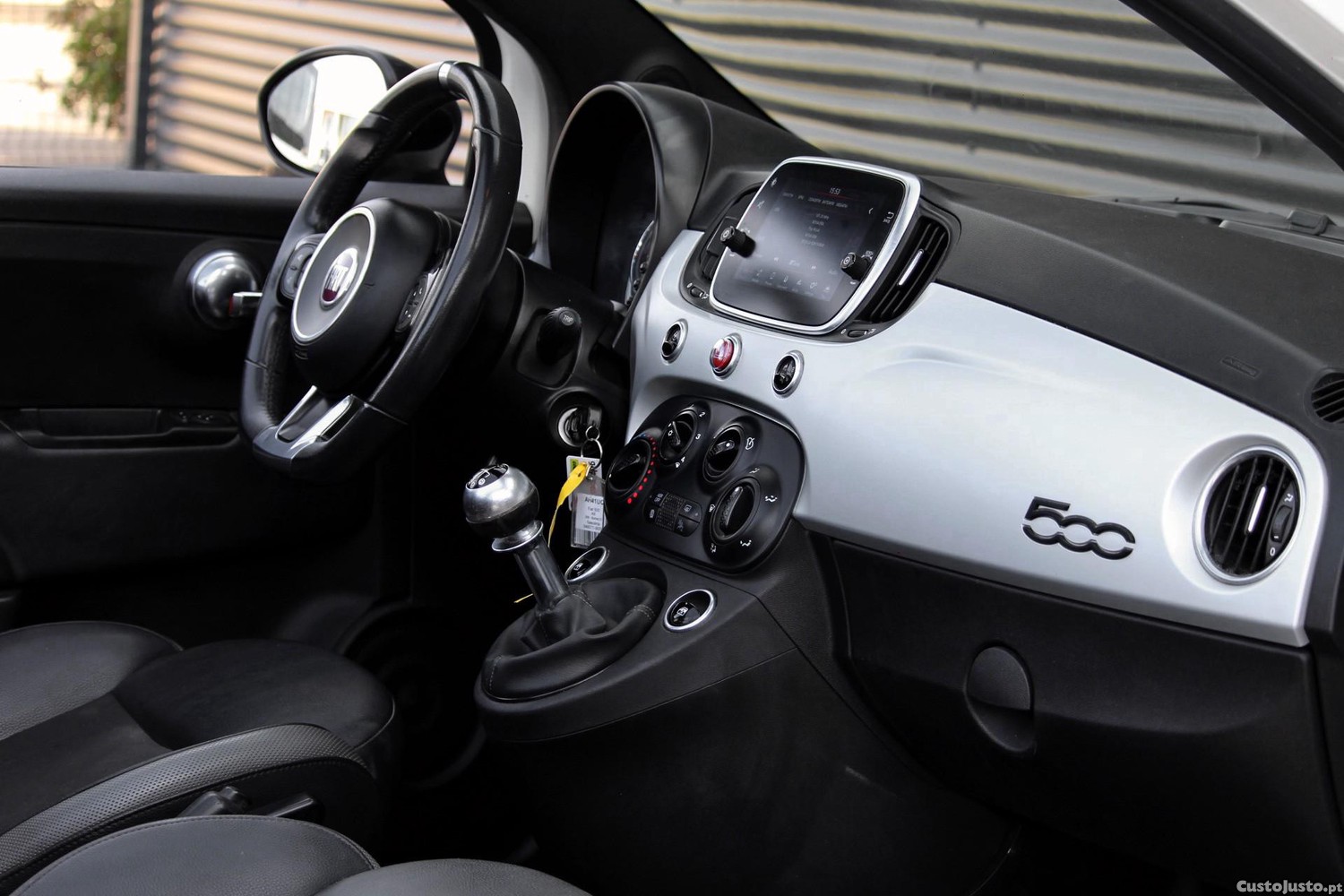 Fiat 500C 1.0 Hybrid Connect — fotografia 14
