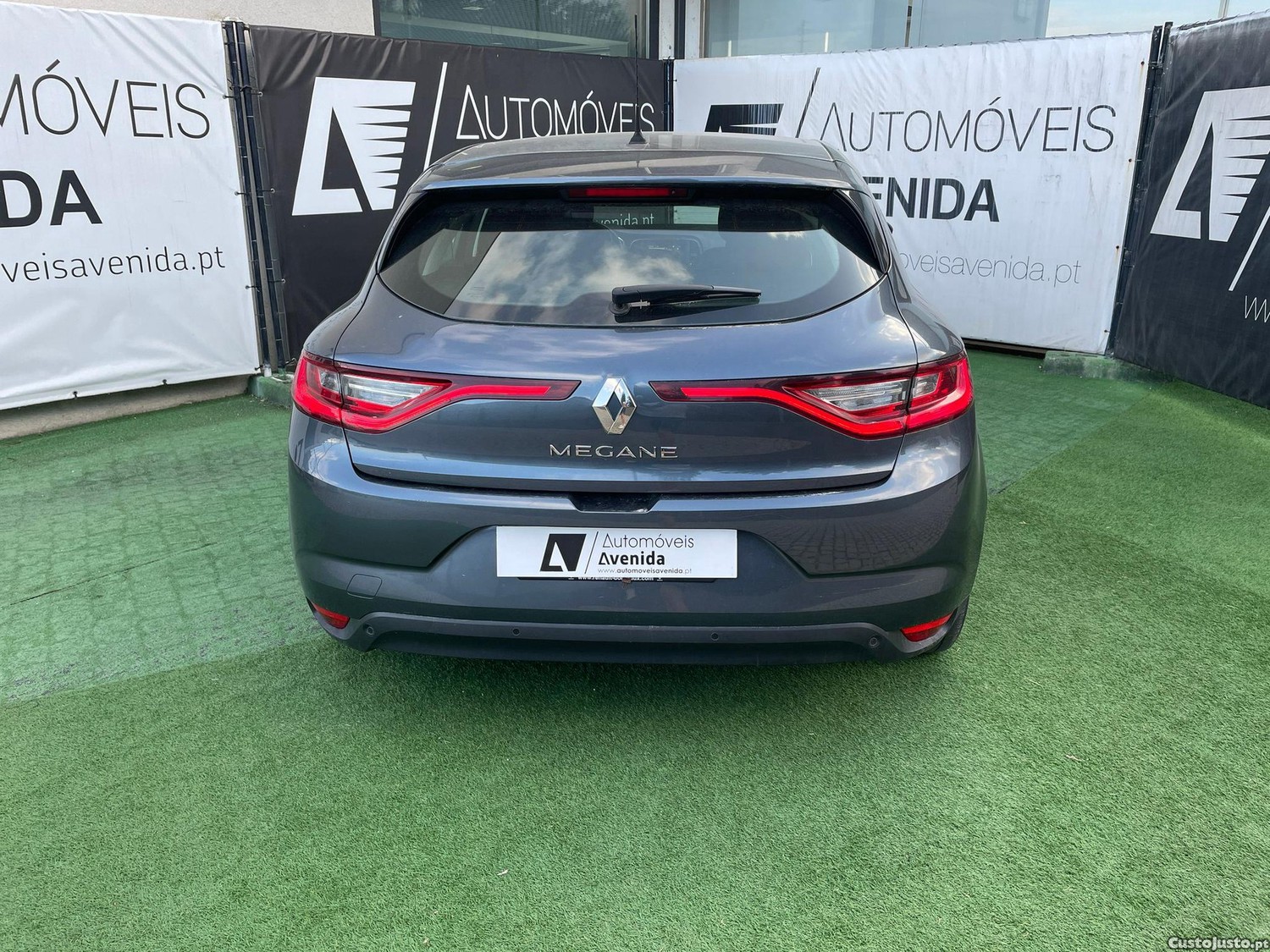Renault Mégane 1.5 Blue dCi Limited EDC — fotografia 13