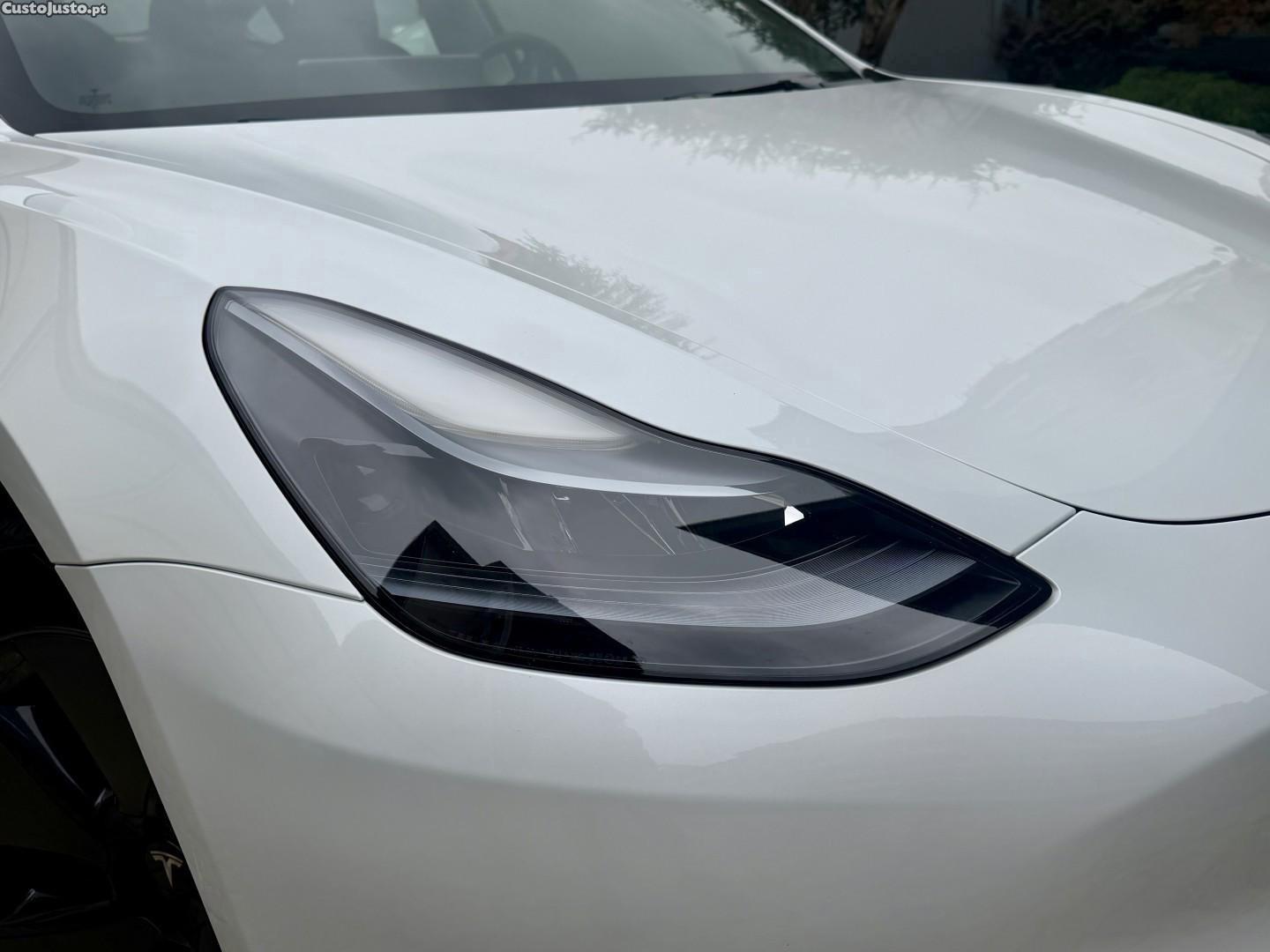Tesla Model 3 Standard Range Plus RWD — fotografia 21