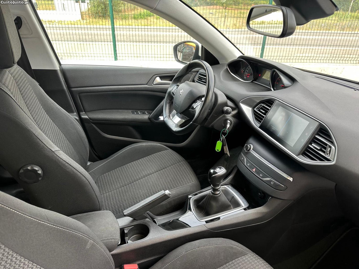Peugeot 308 1.5 BlueHDi Style — fotografia 5