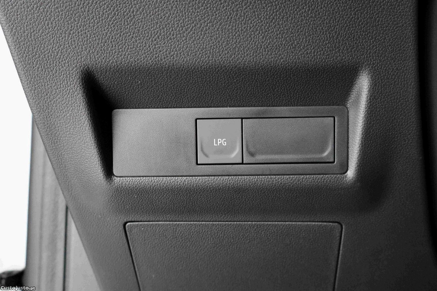 Renault Captur 1.0 TCe Evolution Bi-Fuel — fotografia 18