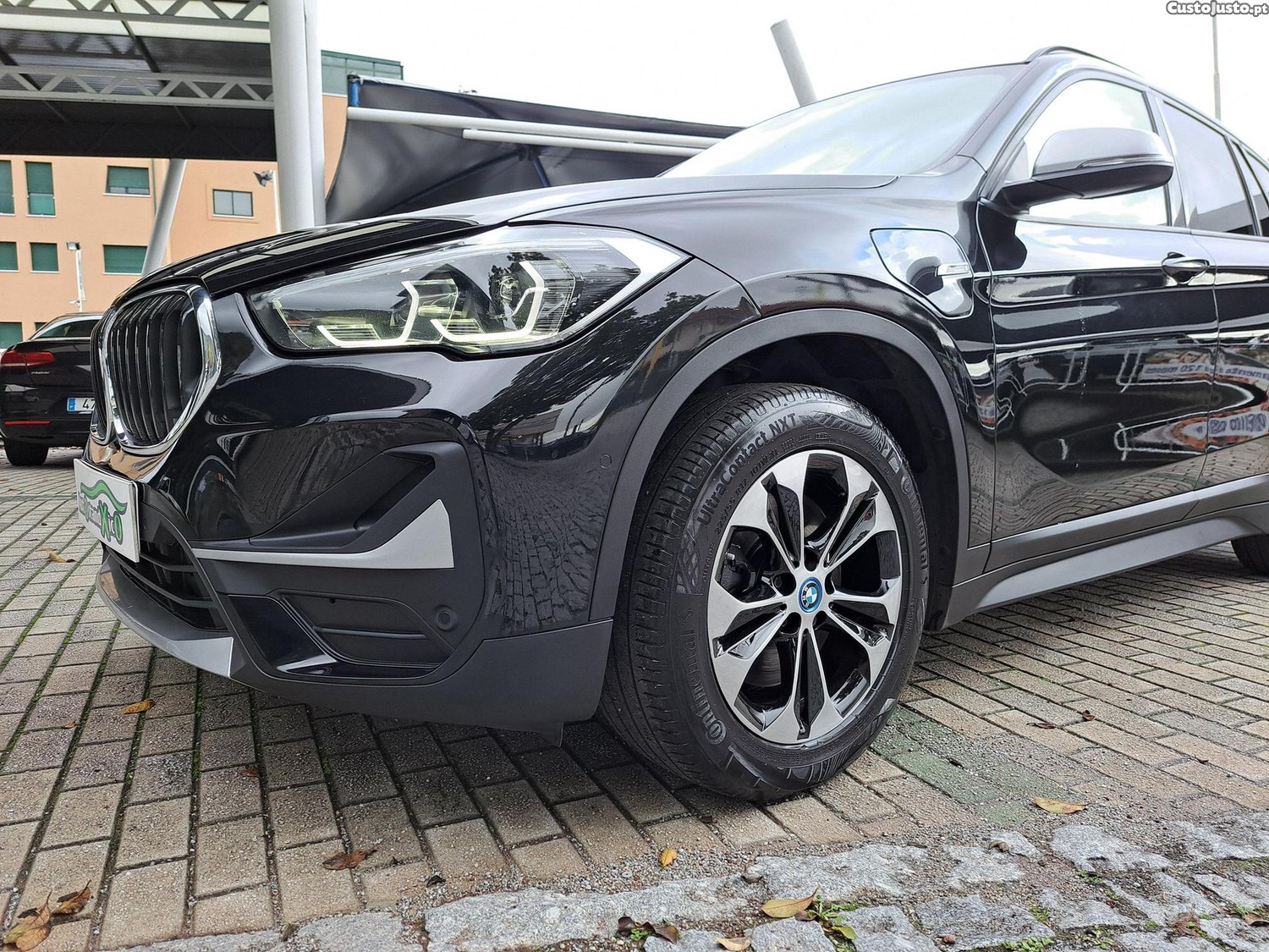 BMW X1 25 e xDrive Corporate Edition — fotografia 4