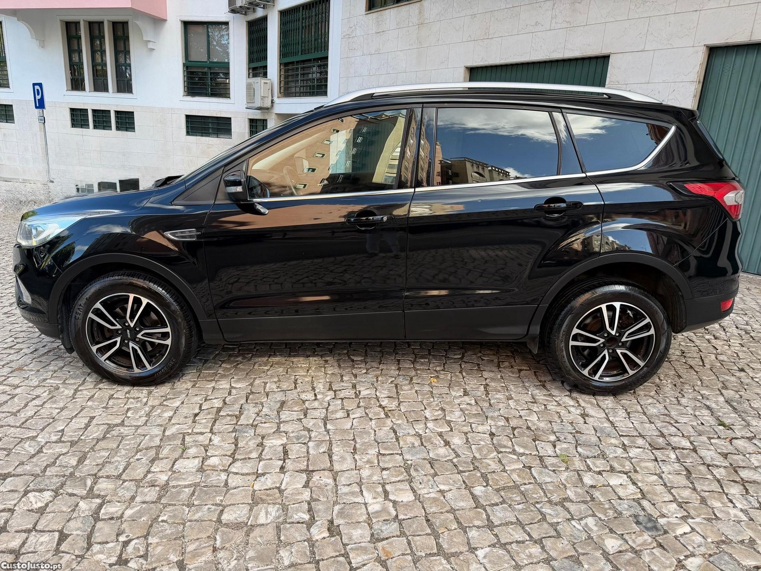 Ford Kuga 1.5 EcoBlue TITANIUM — fotografia 5