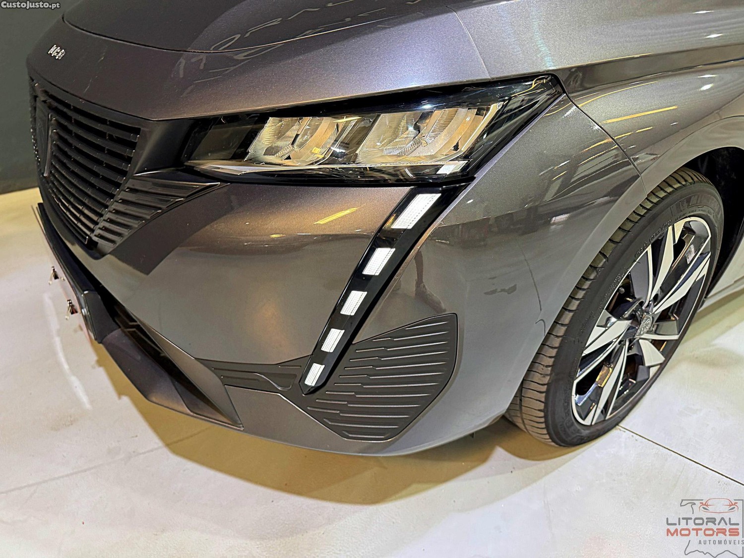 Peugeot 308 SW 1.6 Hybrid Allure e-EAT8 — fotografia 21