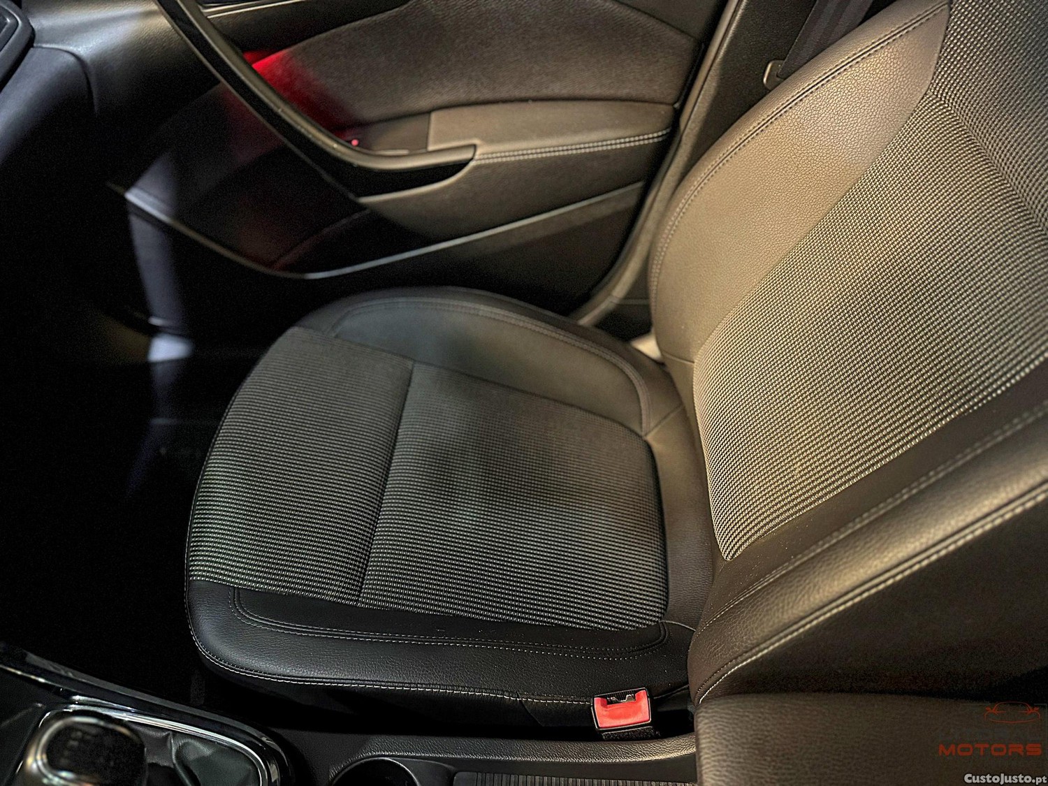 Opel Astra Sports Tourer 1.6 CDTI Innovation S/S — fotografia 6