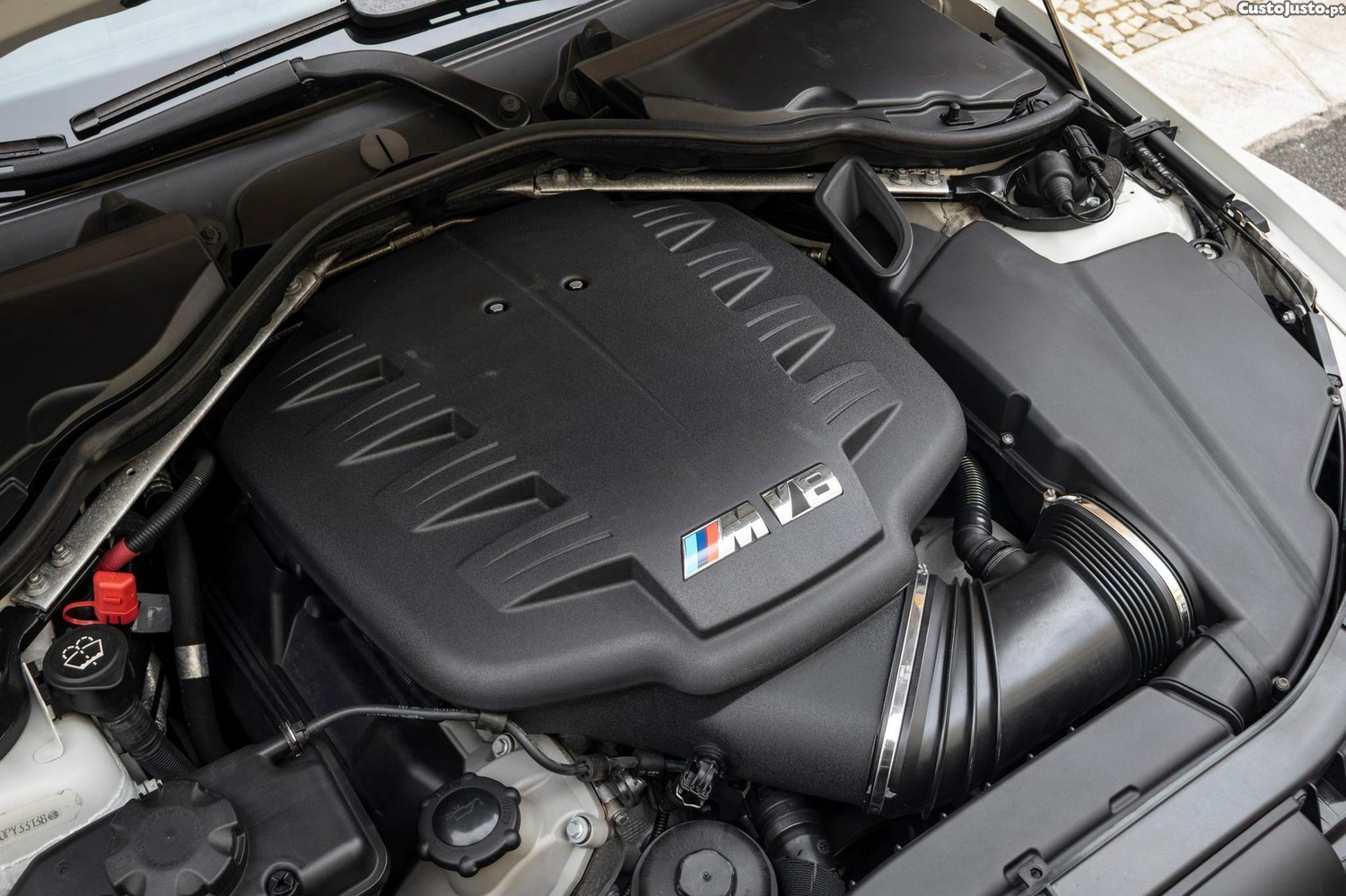 BMW M3 V8 4.0 Coupé — fotografia 26