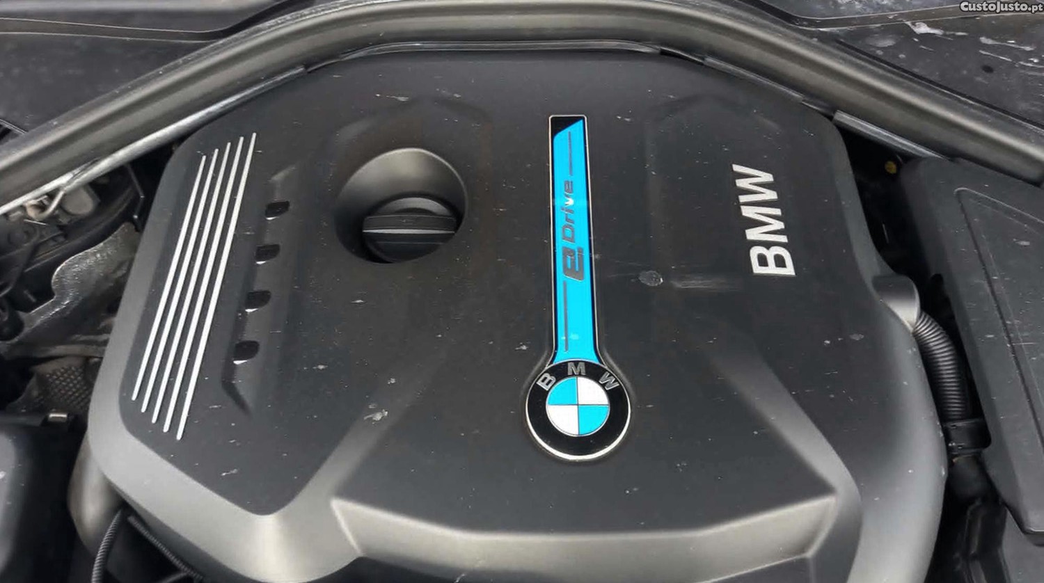 BMW 330 e hybrido plug-in Nacional — fotografia 11