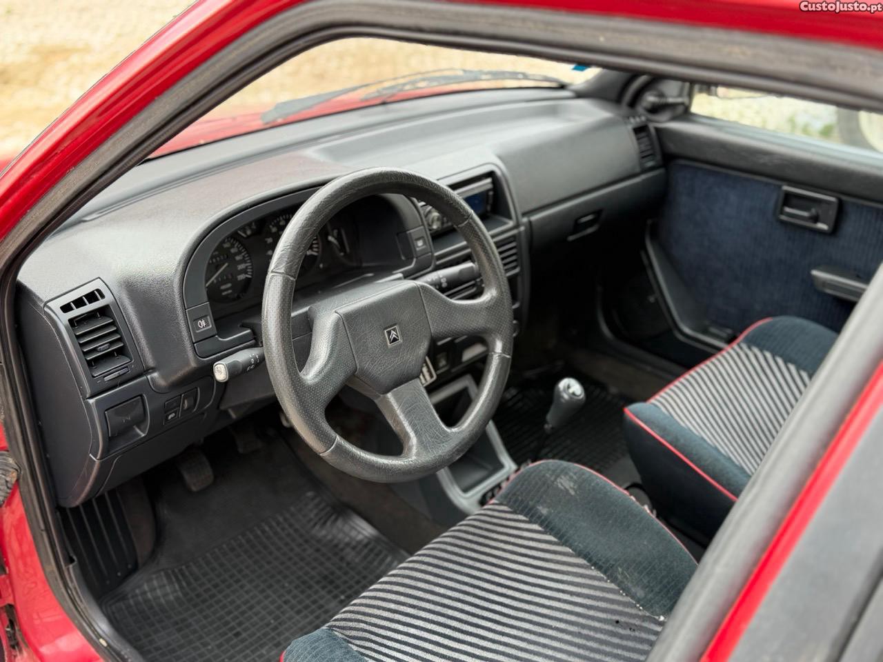 Citroën AX GT — fotografia 9