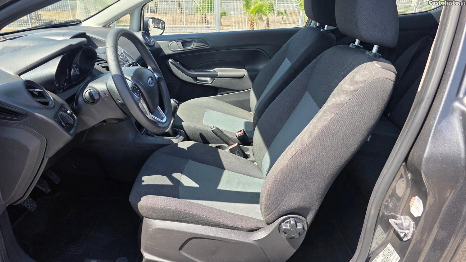 Ford Fiesta 1.25 Duratec 60cv — fotografia 7