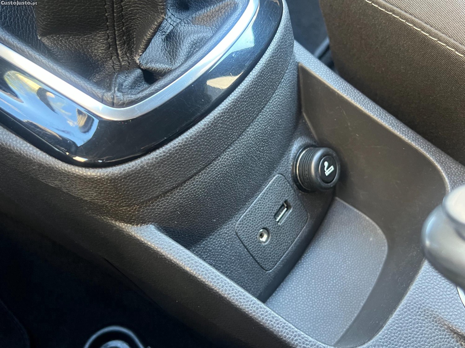 Ford Fiesta Ti-VCT Titanium — fotografia 5