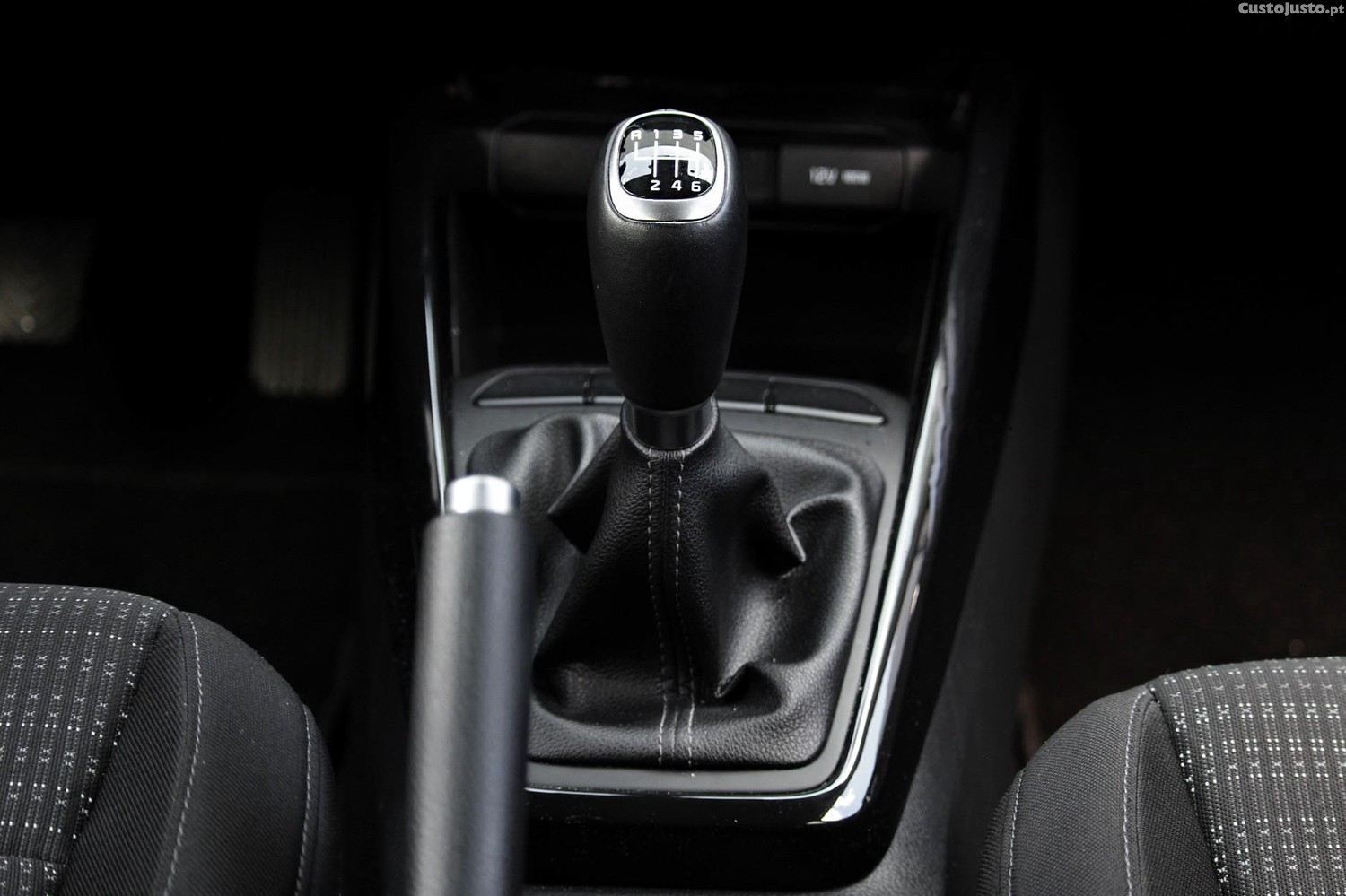 Kia Stonic 1.0 T-GDi Drive — fotografia 10