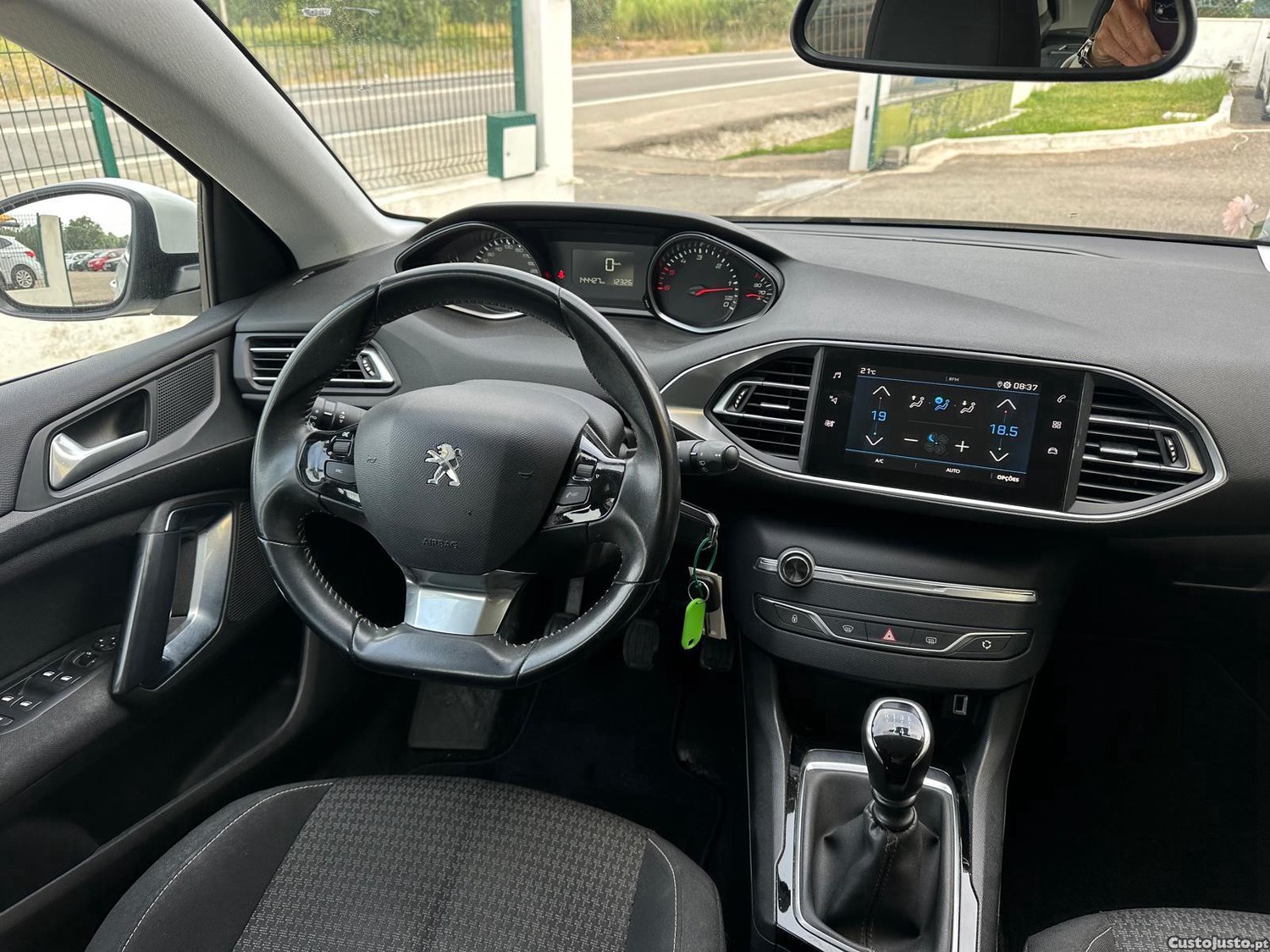 Peugeot 308 1.5 BlueHDi Style — fotografia 4
