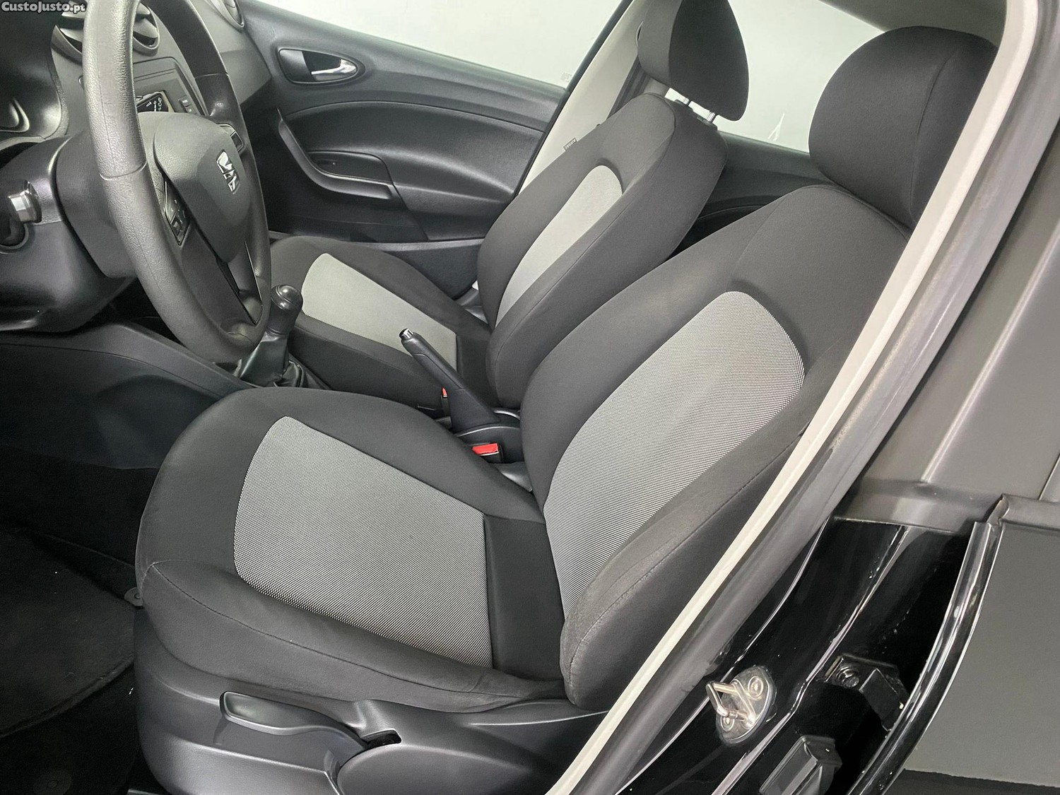SEAT Ibiza 1.4 TDi Style — fotografia 5