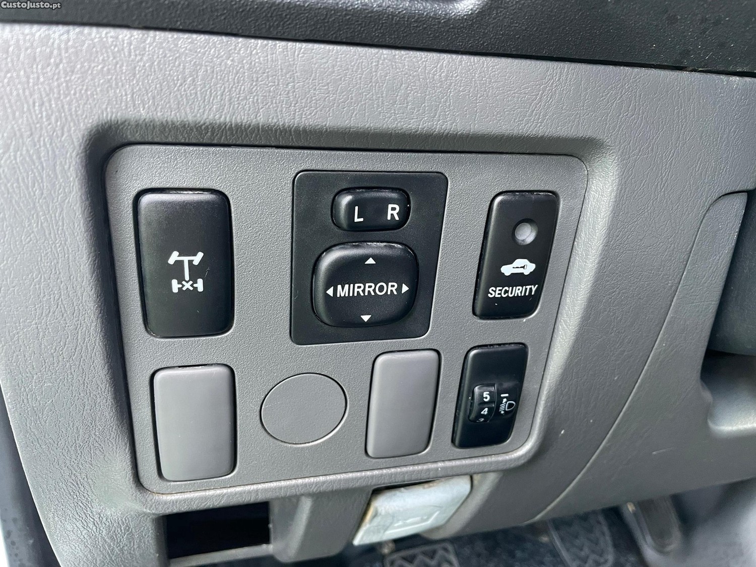 Toyota Hilux 2.5 D-4D 4WD CS CM — fotografia 9