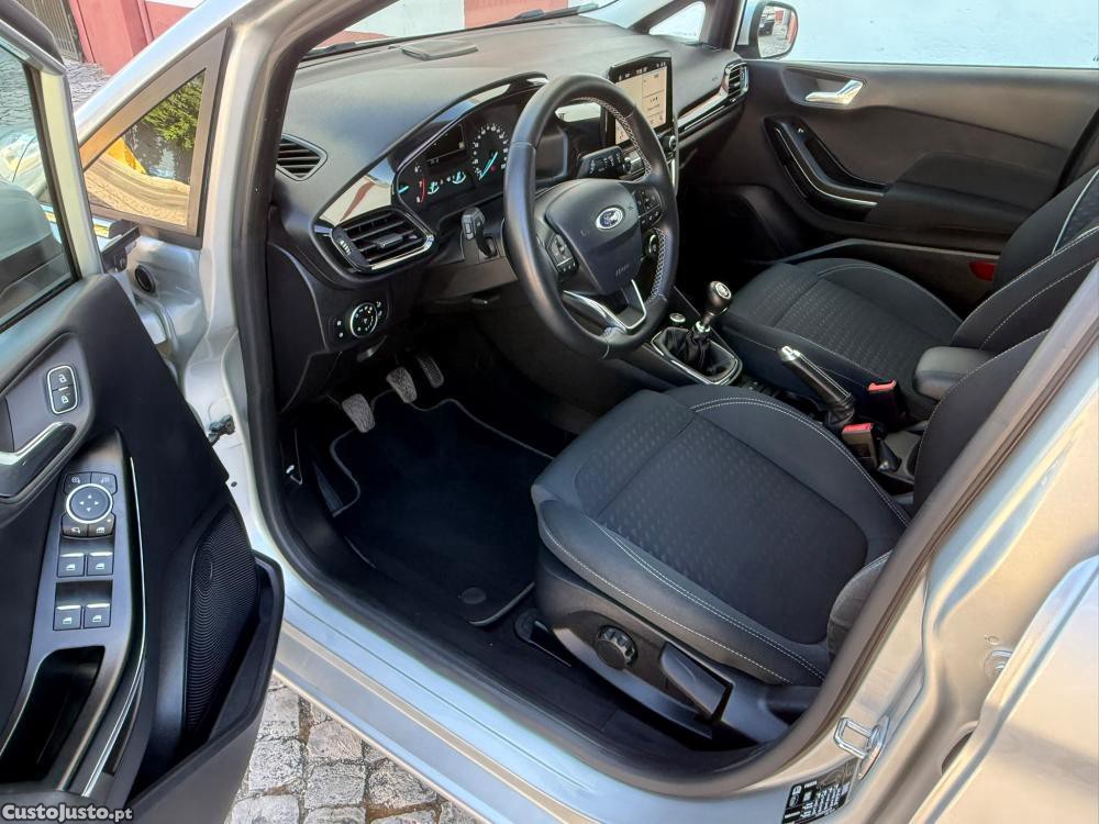 Ford Fiesta 1.0 EcoBoost Titaniu — fotografia 7
