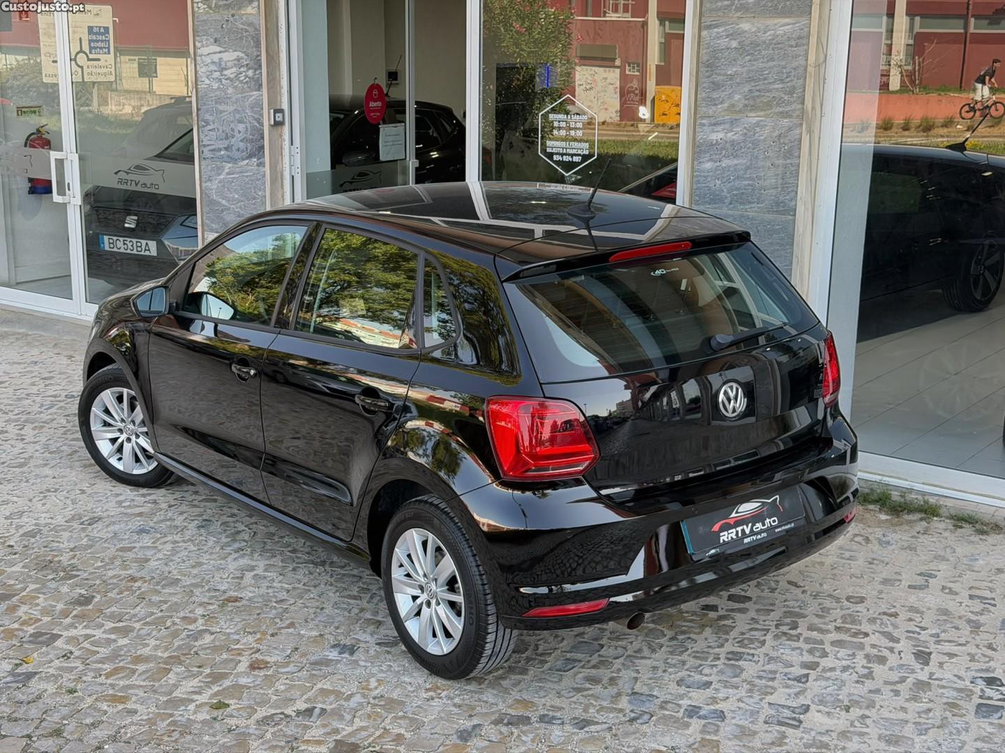 Volkswagen Polo 1.4 TDI Lounge — fotografia 22