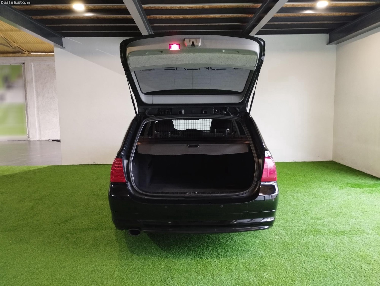 BMW 320 d Touring Line Sport — fotografia 4