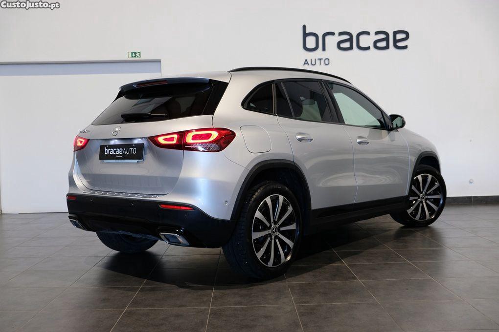 Mercedes-Benz GLA 250 e 8G-DCT Progressive — fotografia 20