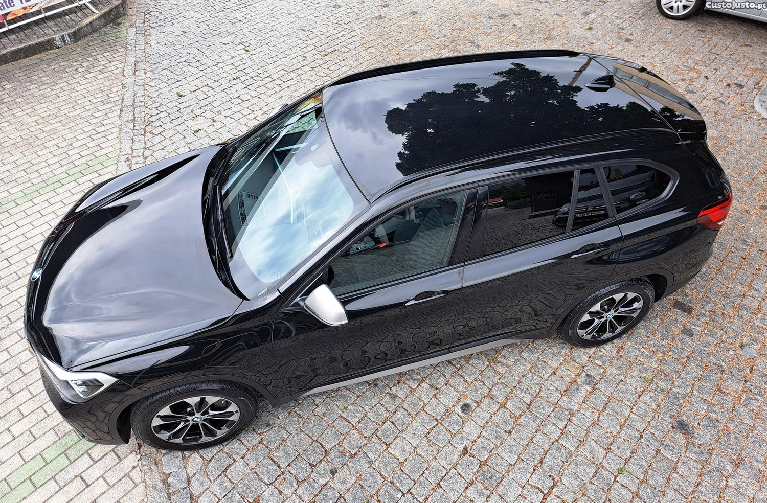BMW X1 25 e xDrive Corporate Edition — fotografia 2