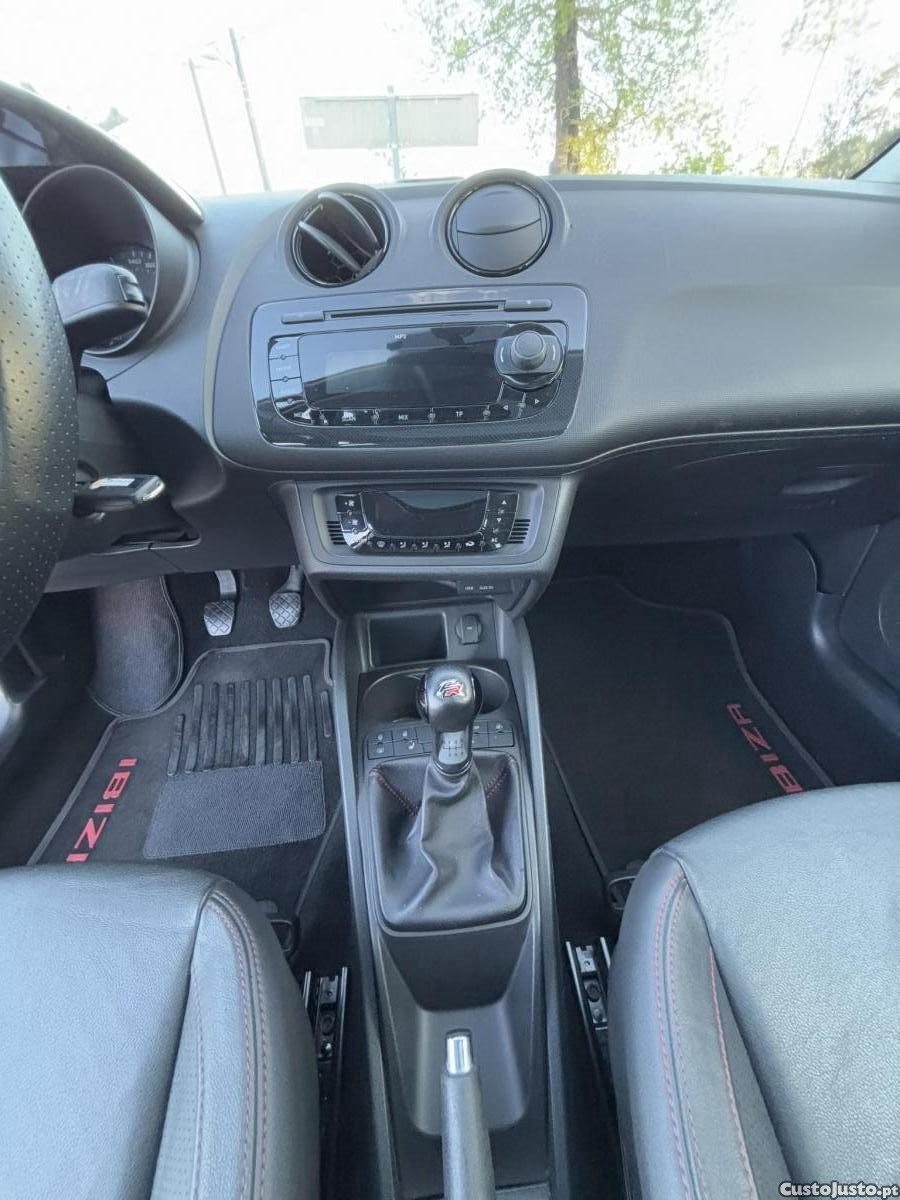 SEAT Ibiza 2.0TDI FR 143cv — fotografia 2