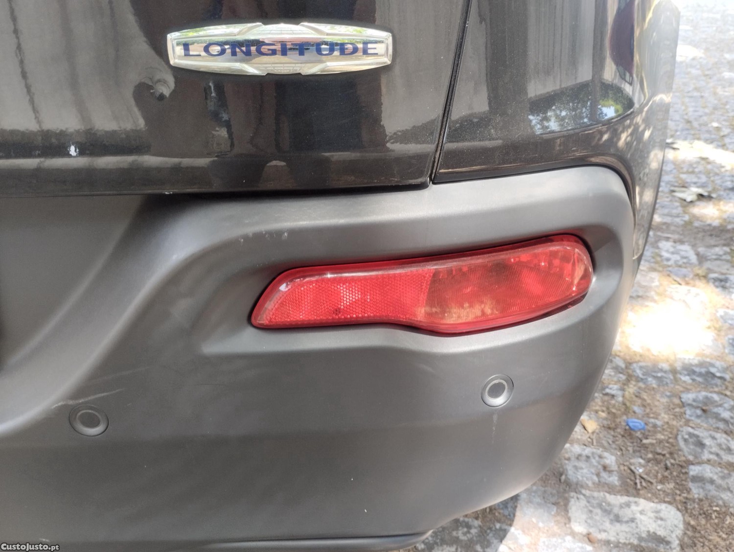 Jeep Cherokee 2.0 MJD LONGITUDE - NACIONAL - C/ GARANTIA - "C/ Gancho de Reboque" — fotografia 23