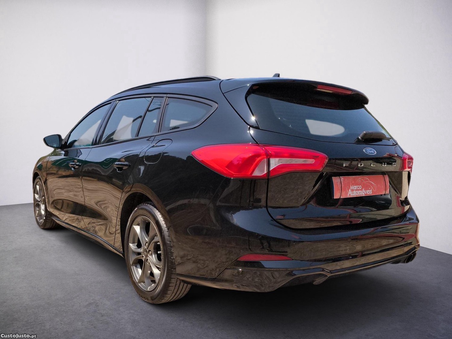Ford Focus SW 1.5 TDCi EcoBlue ST-Line — fotografia 9
