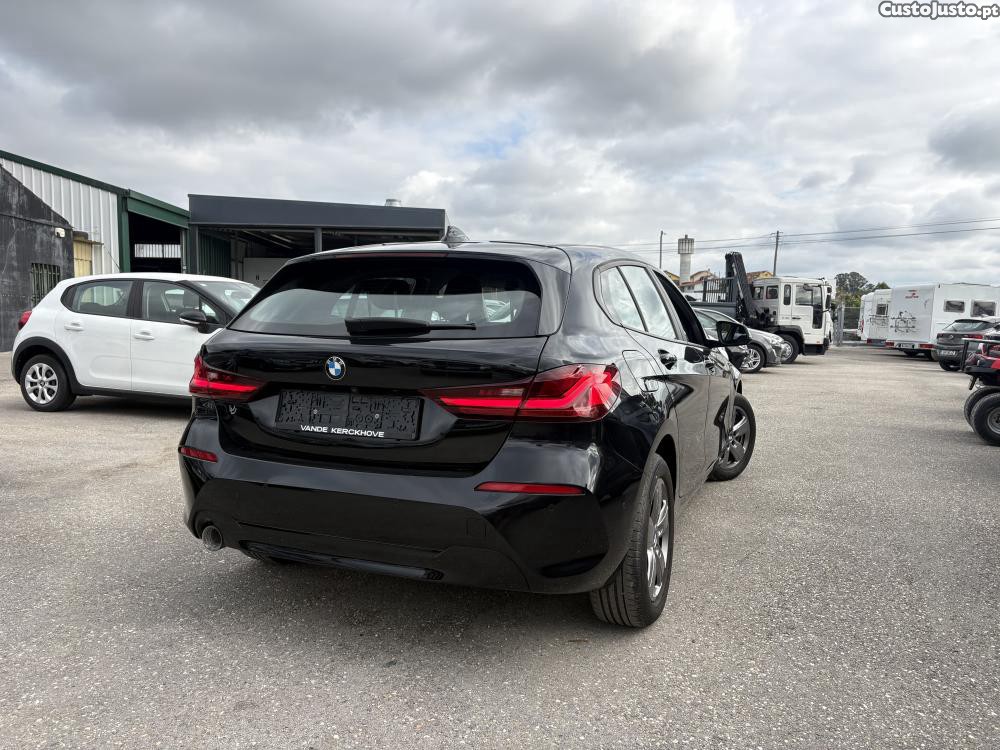 BMW 116 d Advantage — fotografia 12