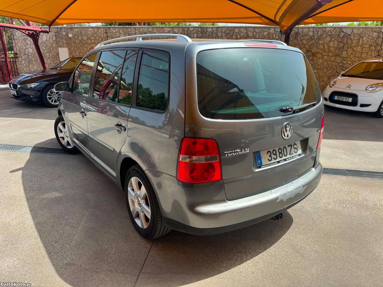Volkswagen Touran 1.9 TDI DSG 7L — fotografia 7