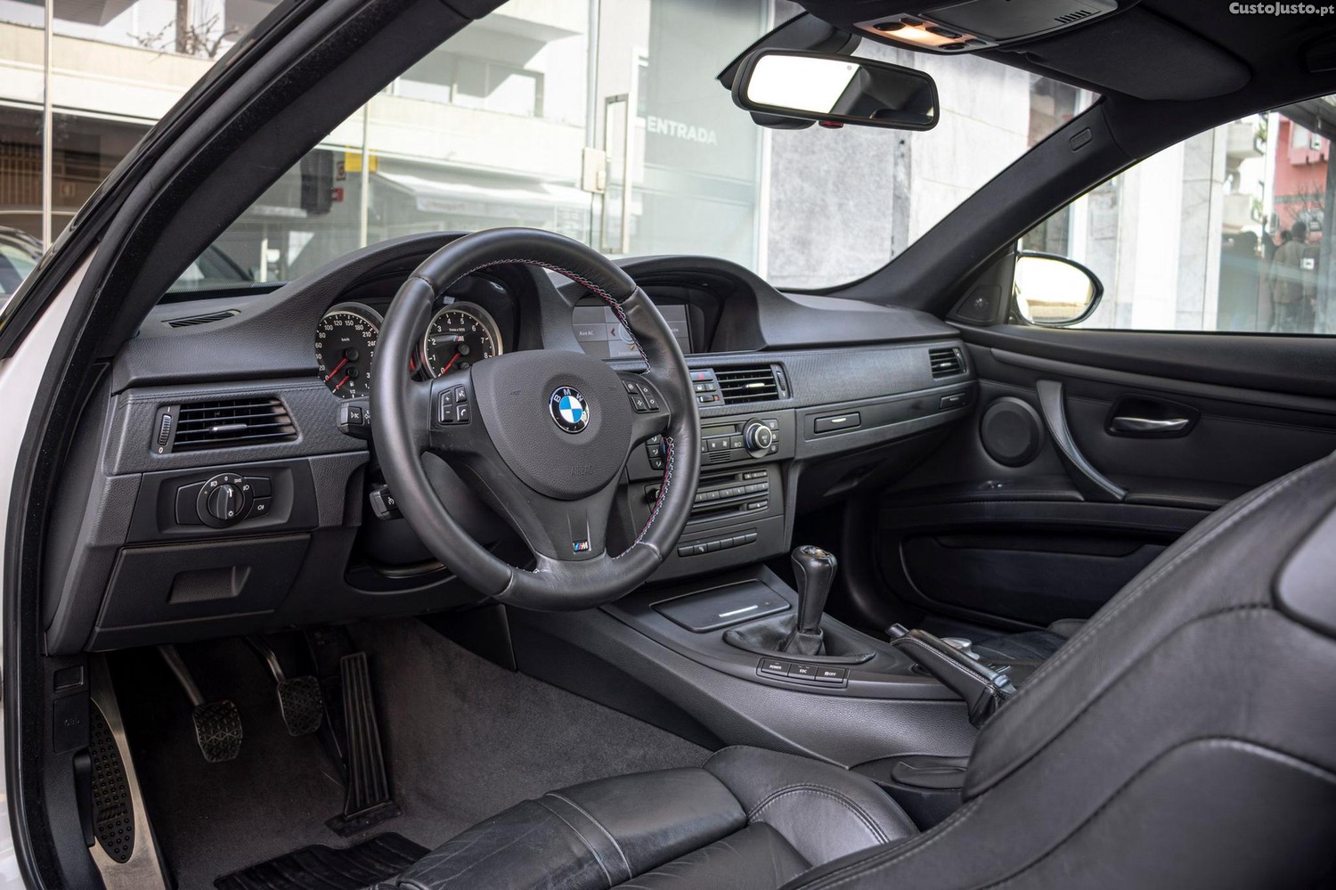 BMW M3 V8 4.0 Coupé — fotografia 24
