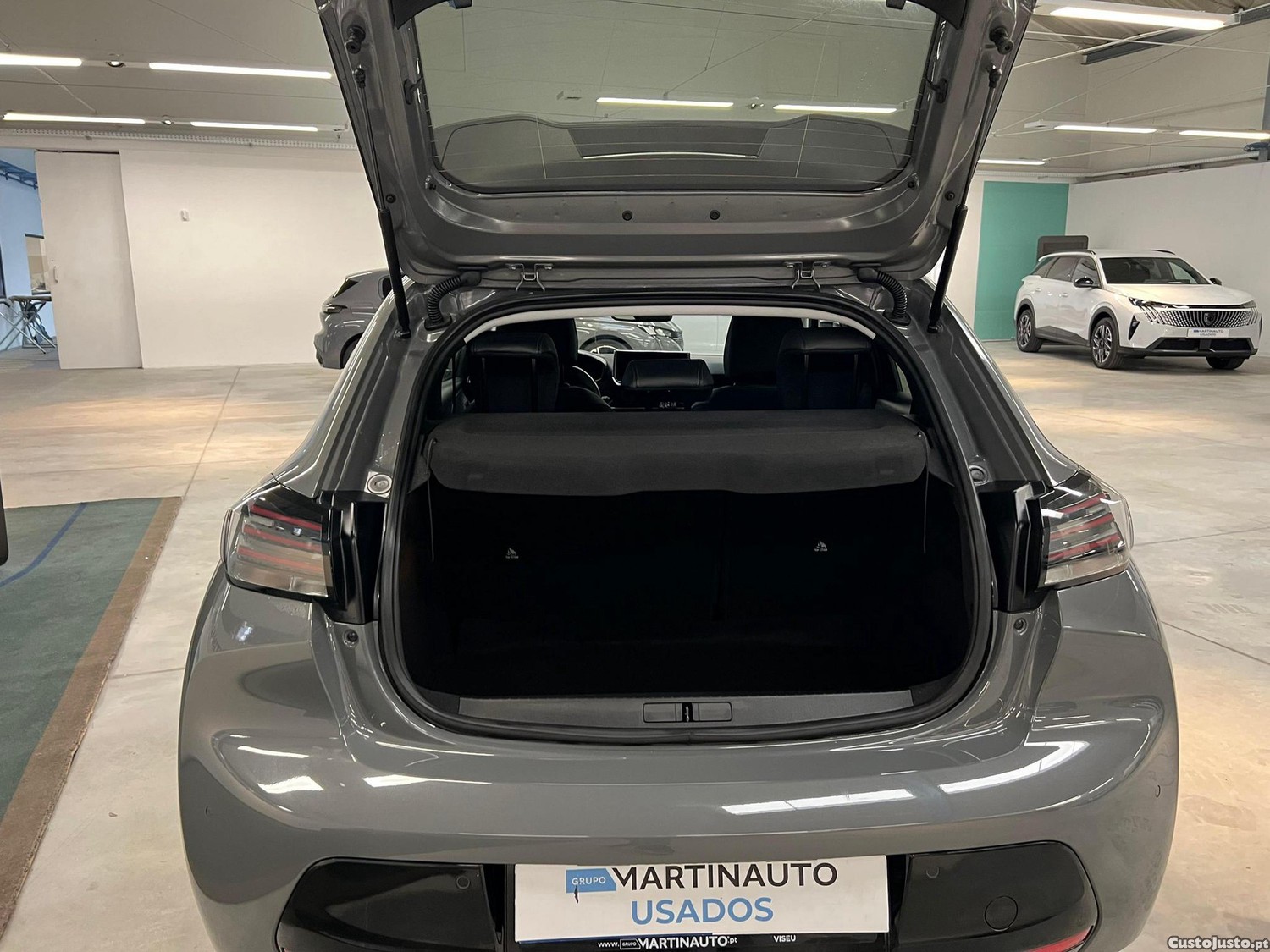 Peugeot 208 1.2 Hybrid Allure e-DCS6 — fotografia 11