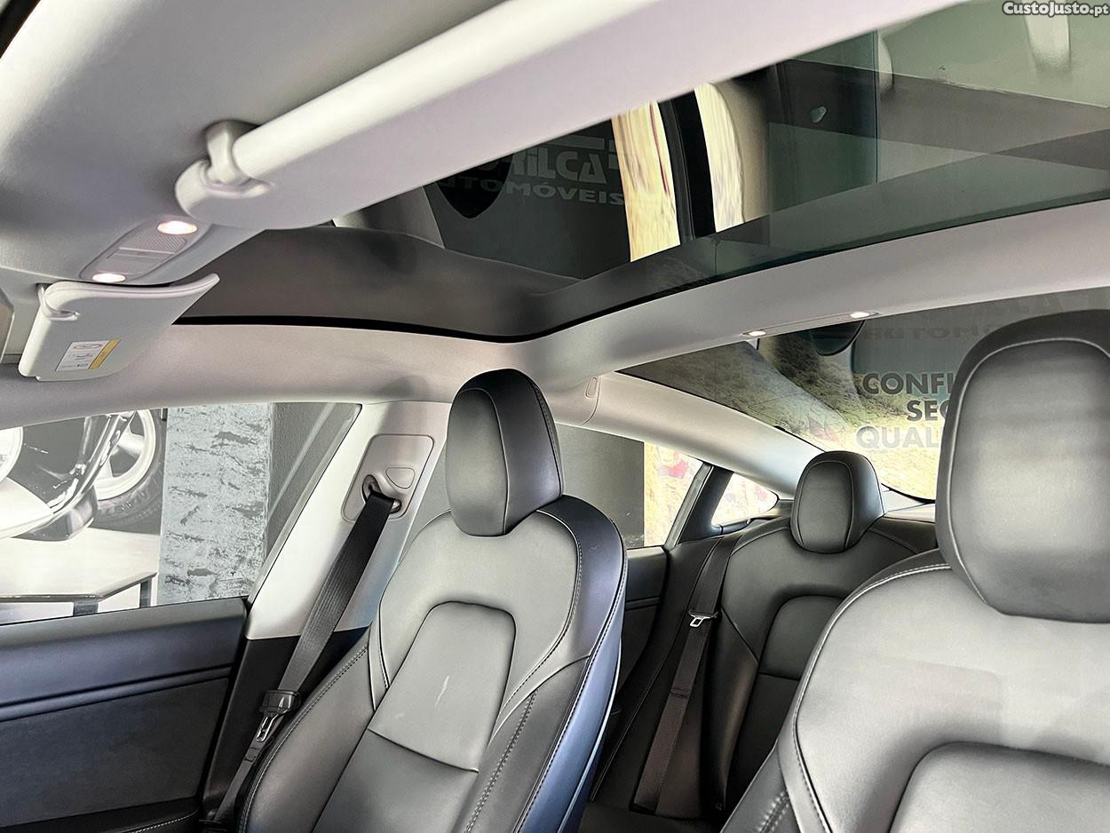 Tesla Model 3 Performance Dual Motor AWD — fotografia 9