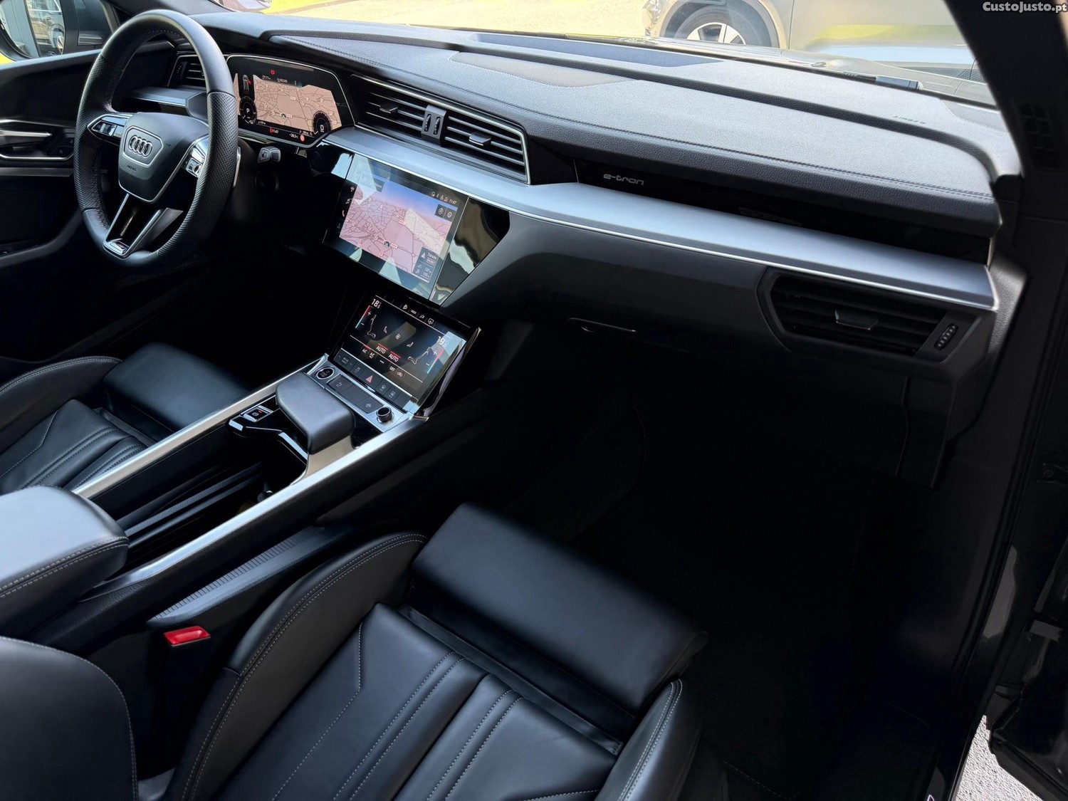 Audi Q8 e-Tron 50 quattro S line — fotografia 12
