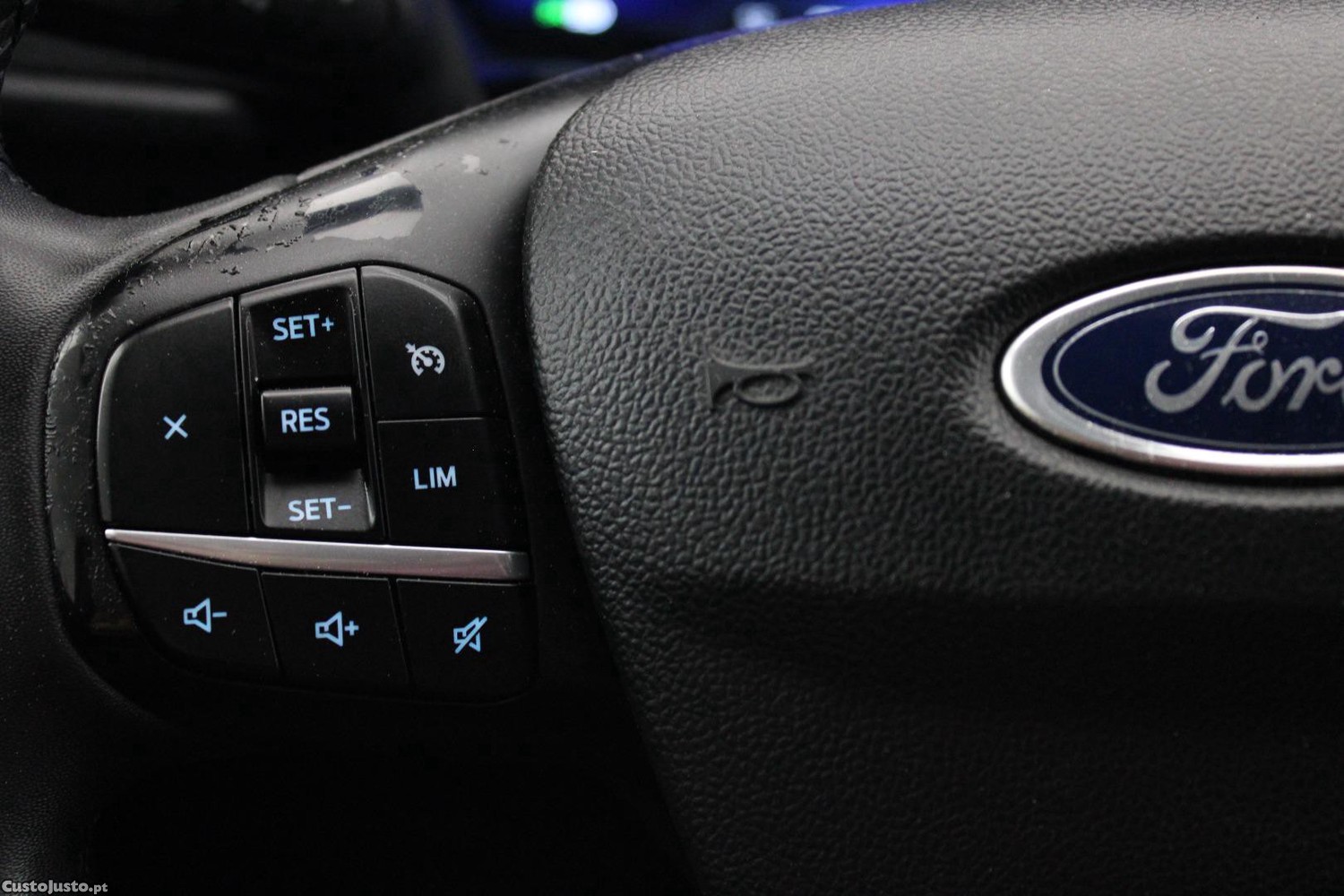 Ford Kuga 1.5 TDCI ECOBLUE TITANIUM — fotografia 26