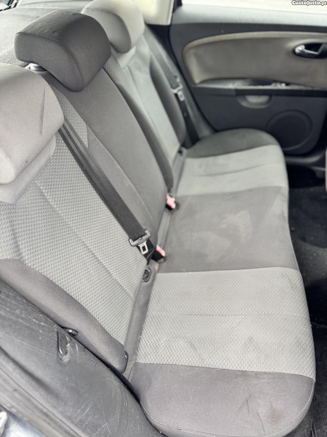 SEAT Leon 1.4i SPORT — fotografia 5