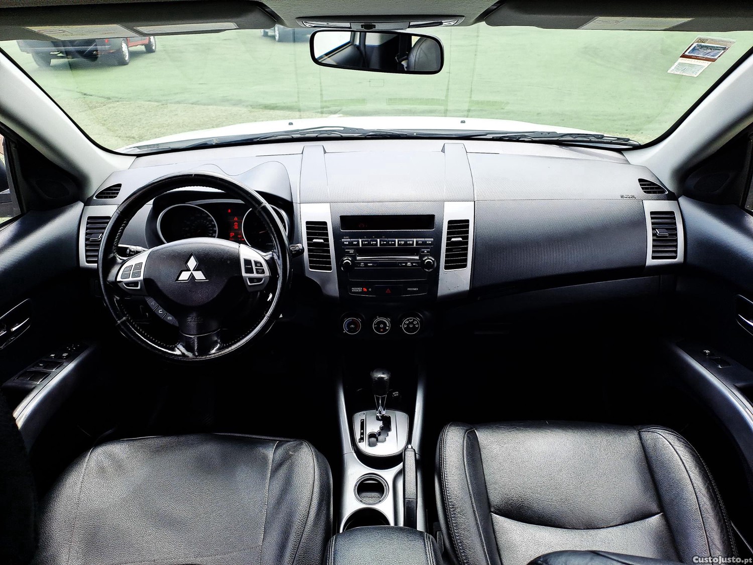Mitsubishi Outlander 2.4 MIVEC 170CV GASOLINA 2011 — fotografia 12