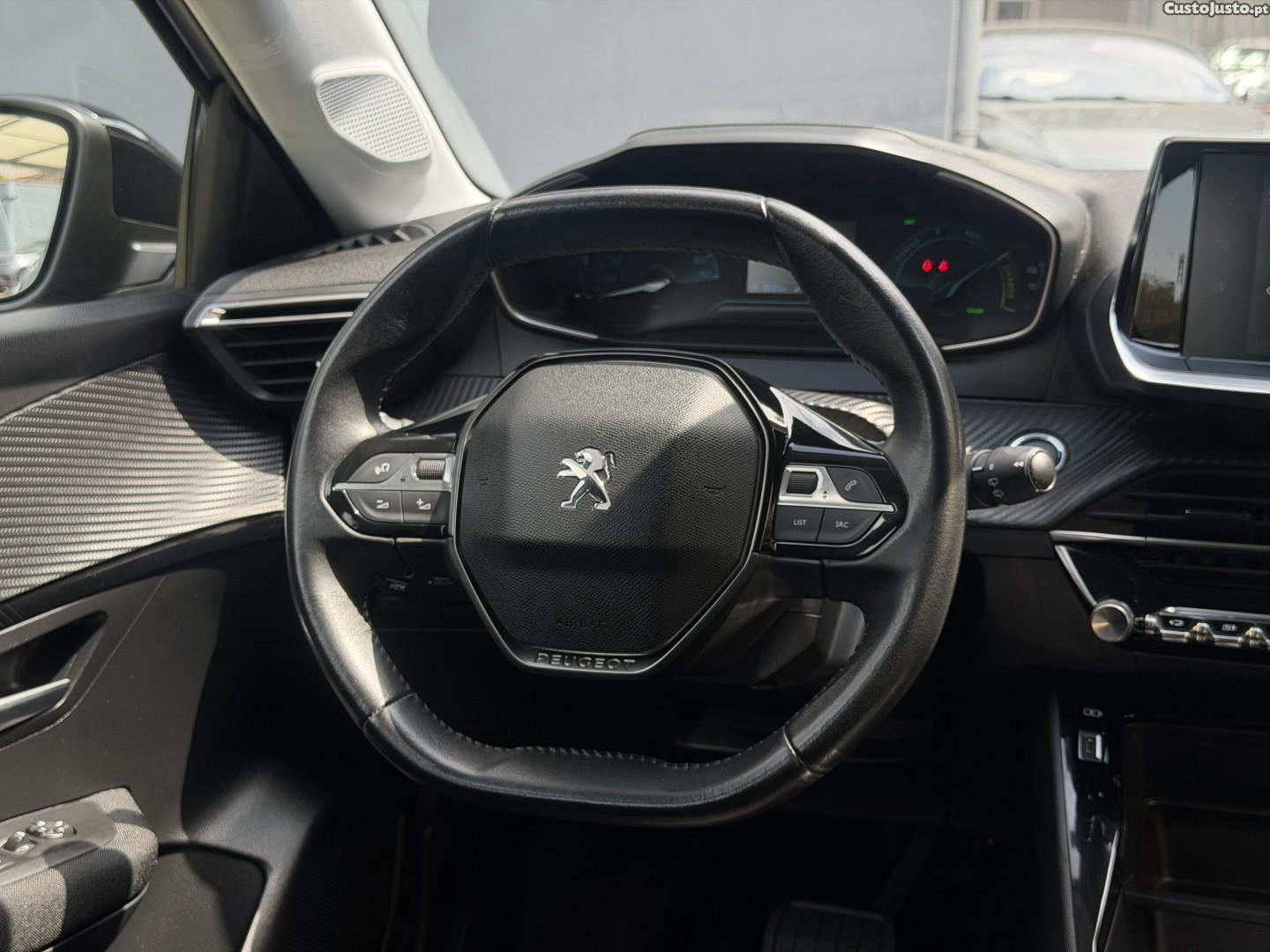 Peugeot e-208 50 kWh Active Pack — fotografia 15