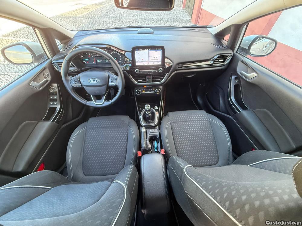 Ford Fiesta 1.0 EcoBoost Titaniu — fotografia 3