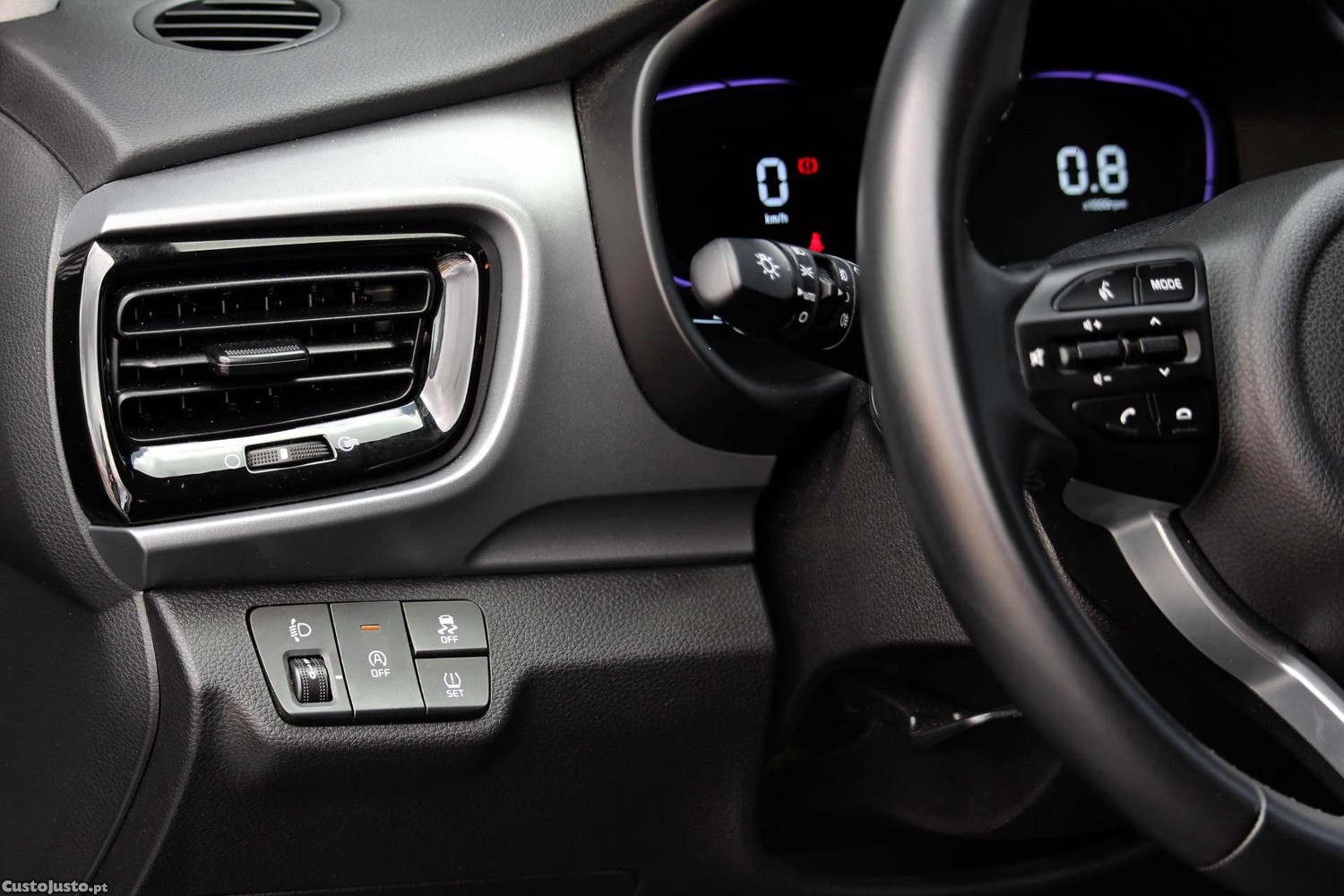 Kia Stonic 1.0 T-GDi Drive — fotografia 18